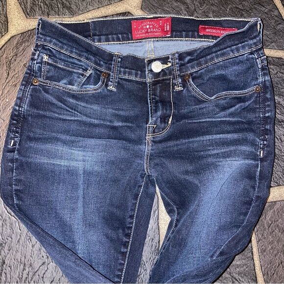 Lucky Brand Denim Dark Wash Ankle Brooklyn Skinny Jean Size 00 or 24 - Picture 3 of 5